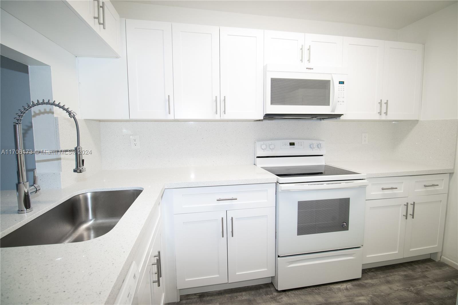 Property for Sale at 515 Nw 100th Pl 203, Pembroke Pines, Miami-Dade County, Florida - Bedrooms: 2 
Bathrooms: 2  - $265,000