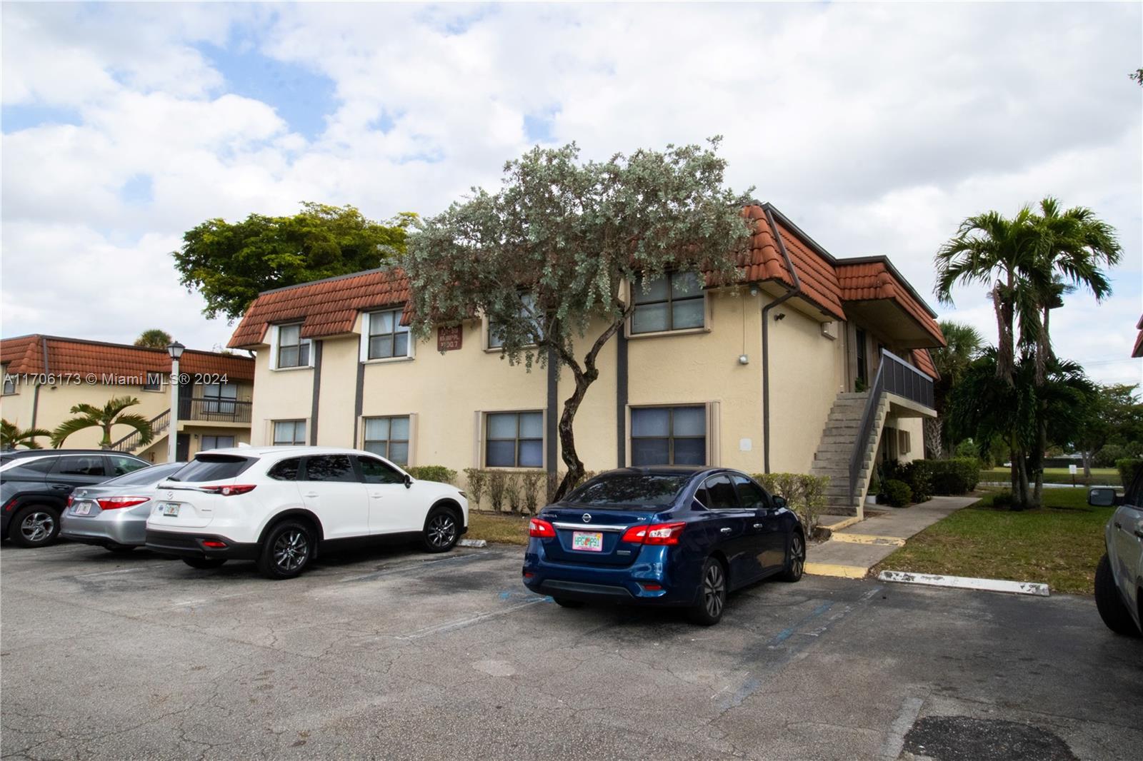 PALM PLACE CONDO - Residential