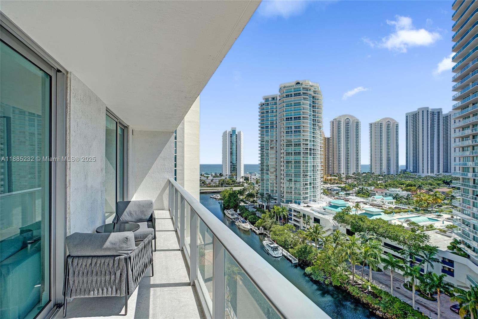 PARQUE TOWERS CONDO - Residential Lease