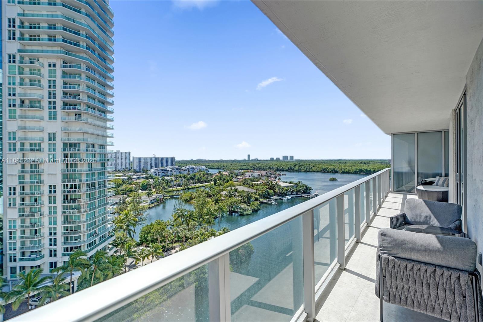 PARQUE TOWERS CONDO - Residential Lease