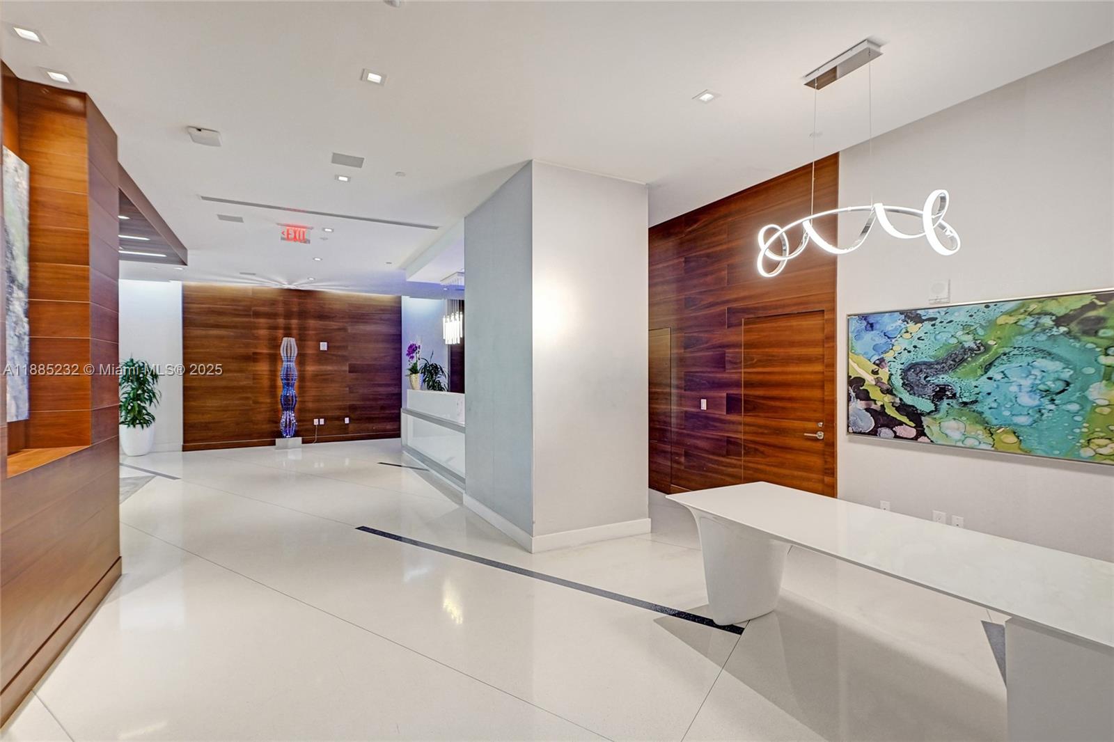 PARQUE TOWERS CONDO - Residential Lease