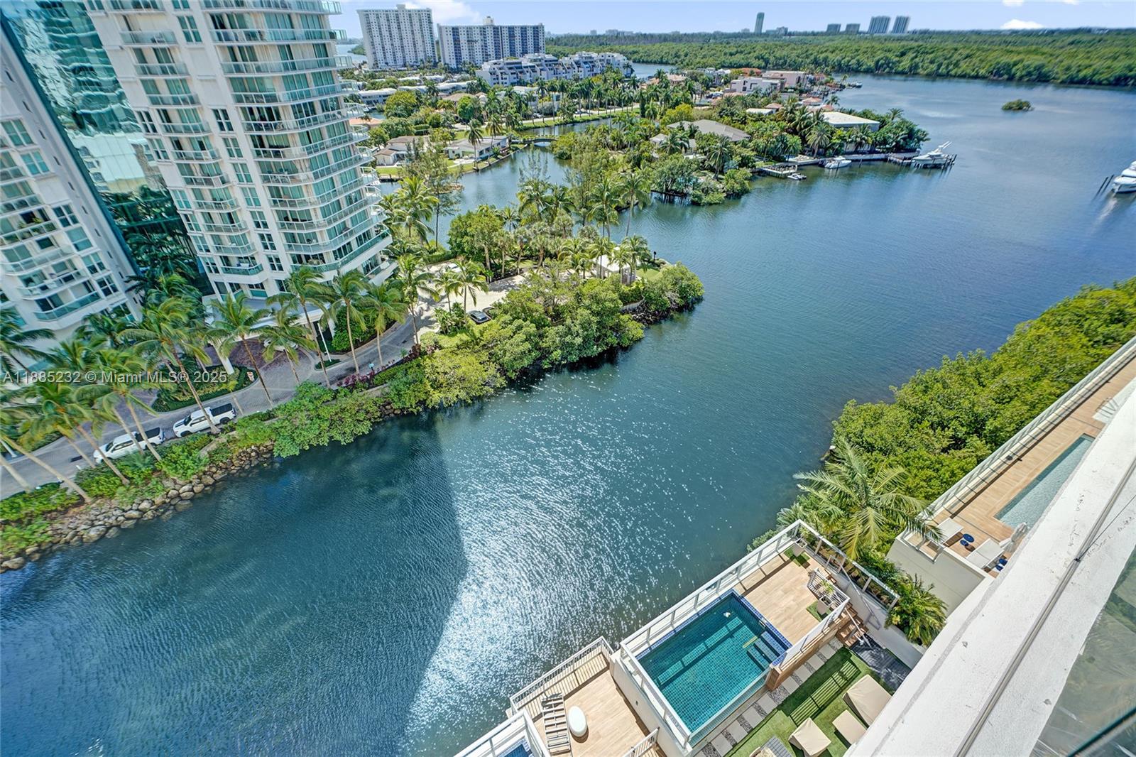 PARQUE TOWERS CONDO - Residential Lease