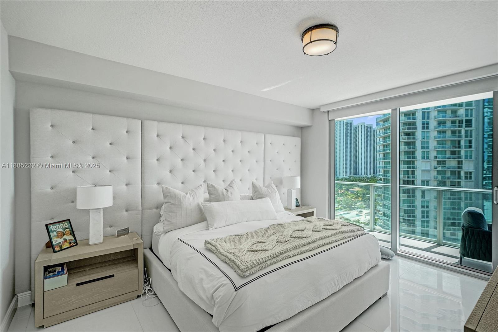 PARQUE TOWERS CONDO - Residential Lease