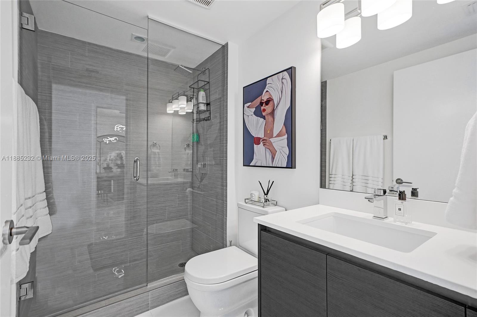 PARQUE TOWERS CONDO - Residential Lease