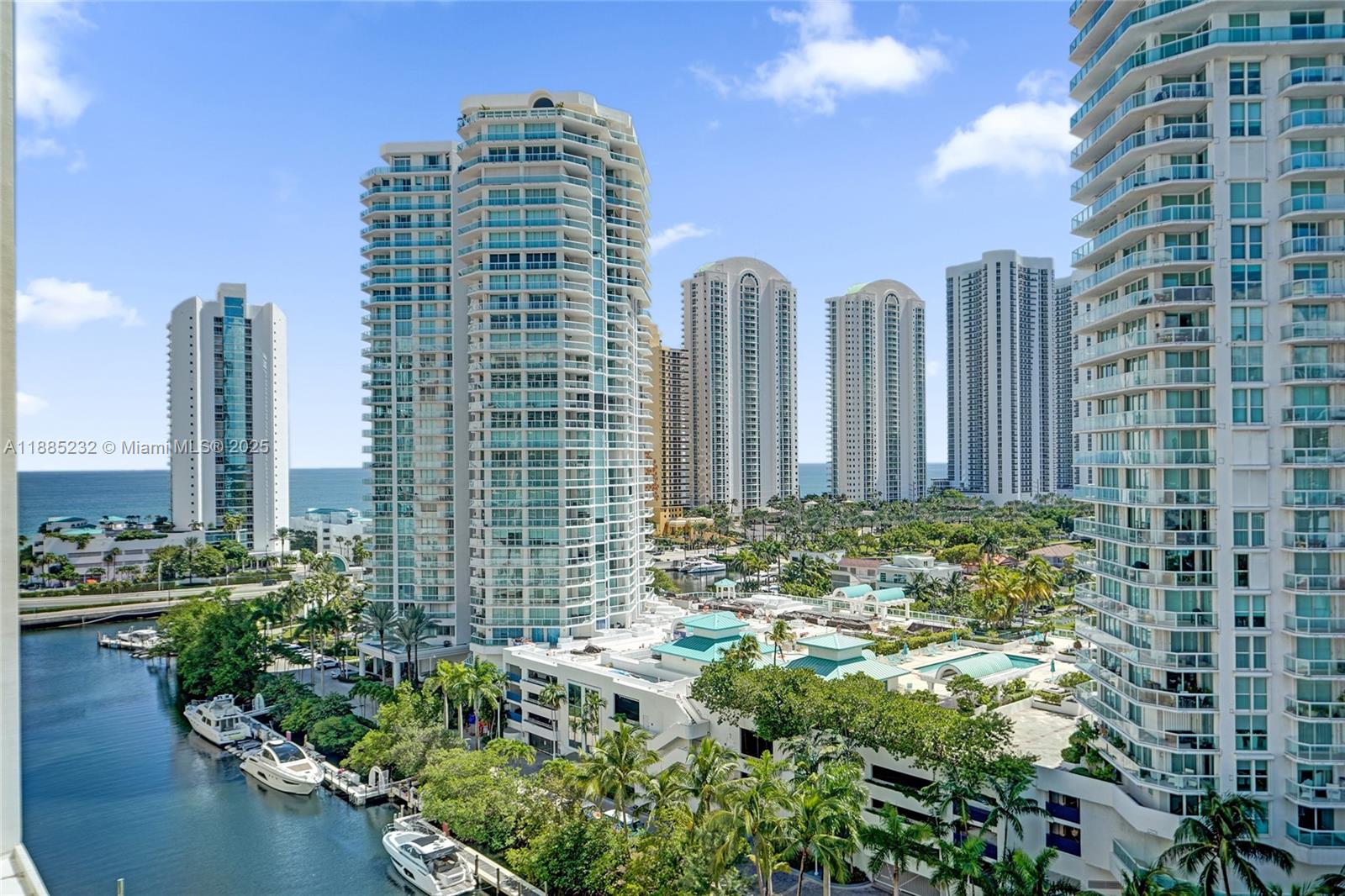 PARQUE TOWERS CONDO - Residential Lease