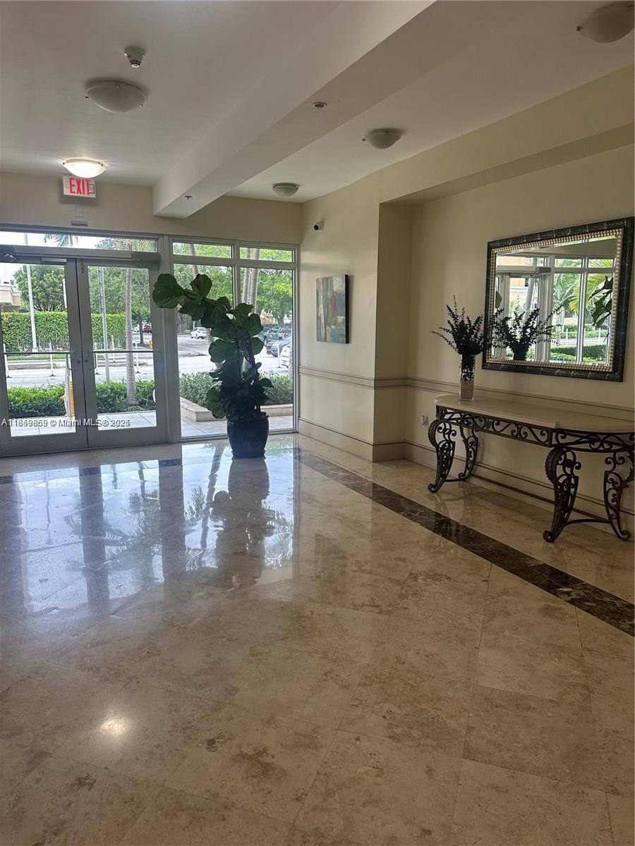 GROVE WAY CONDO - Residential