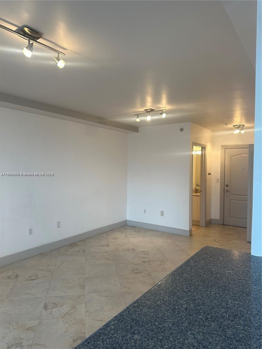 GROVE WAY CONDO - Residential