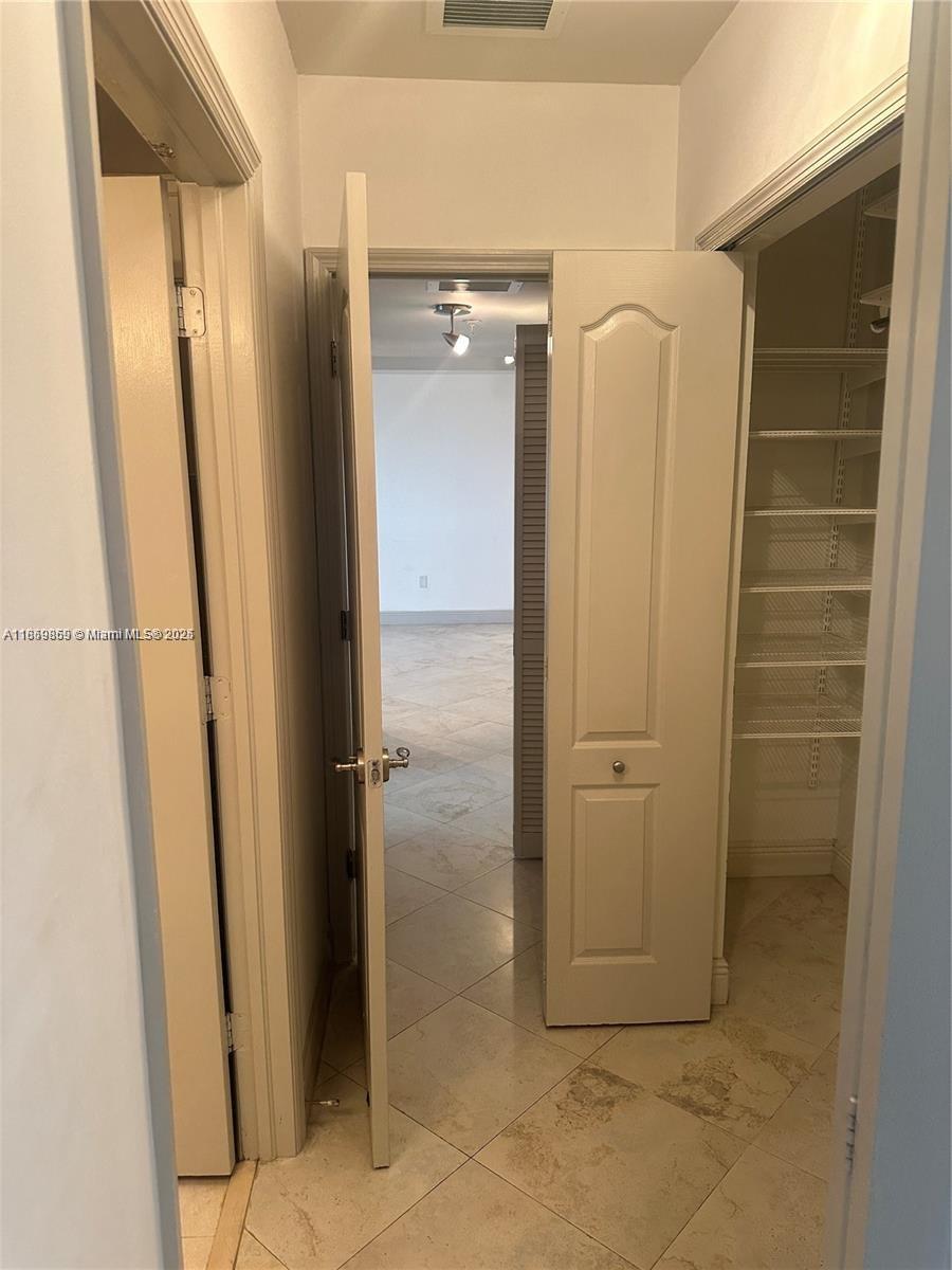 GROVE WAY CONDO - Residential