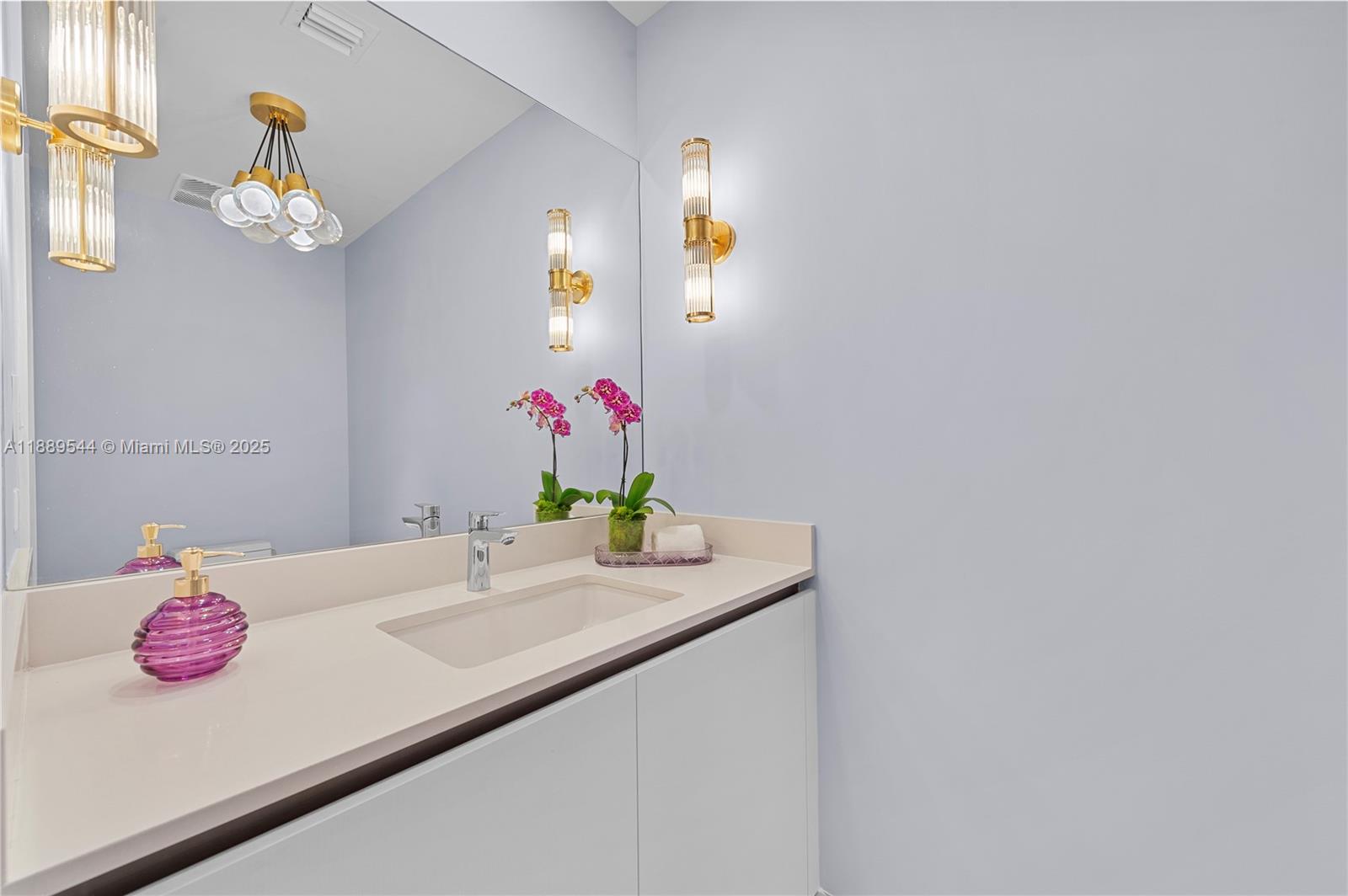 CASAMAR - Residential Lease