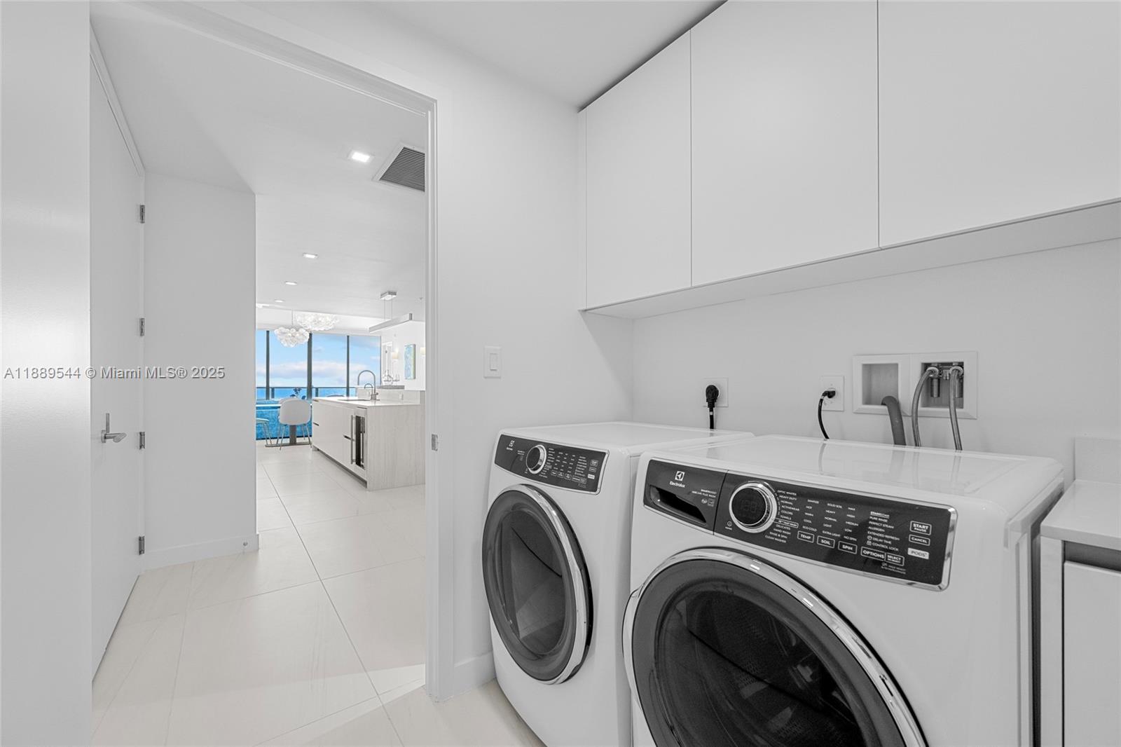 CASAMAR - Residential Lease