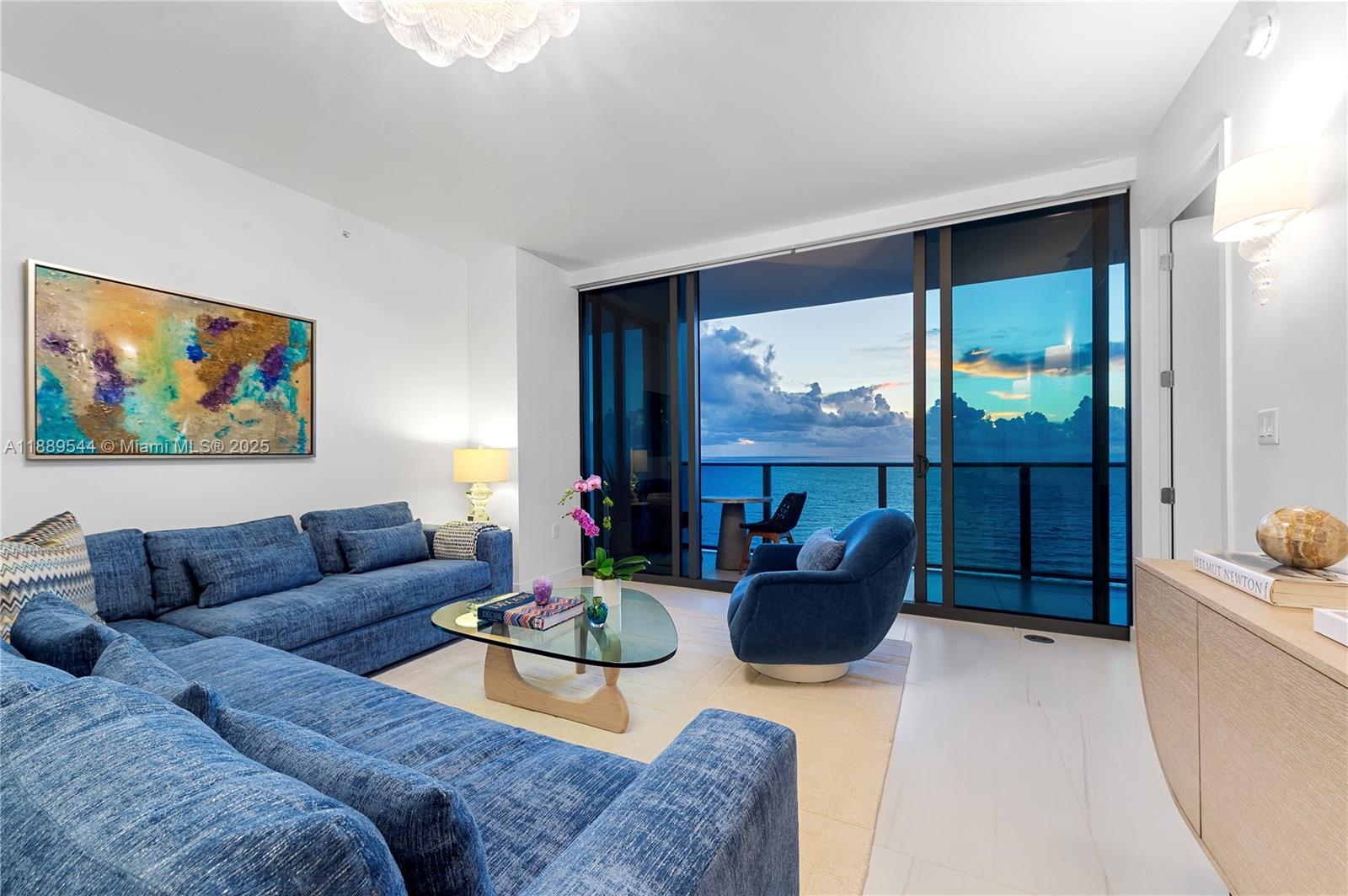 CASAMAR - Residential Lease