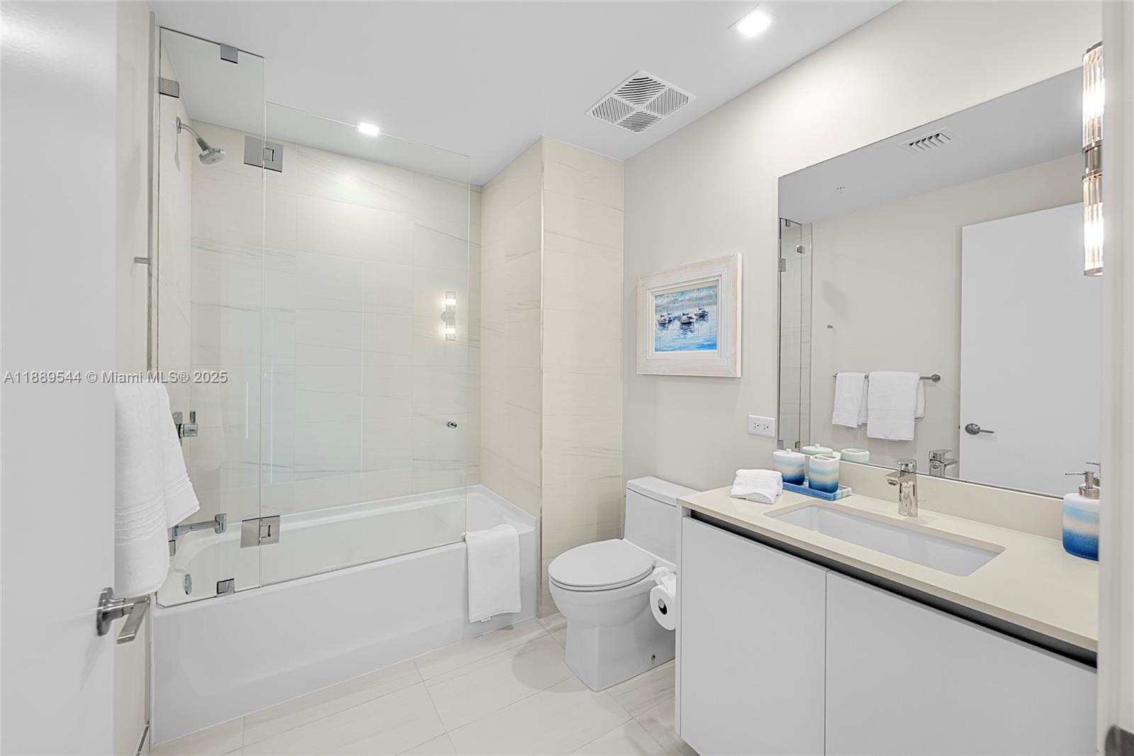 CASAMAR - Residential Lease