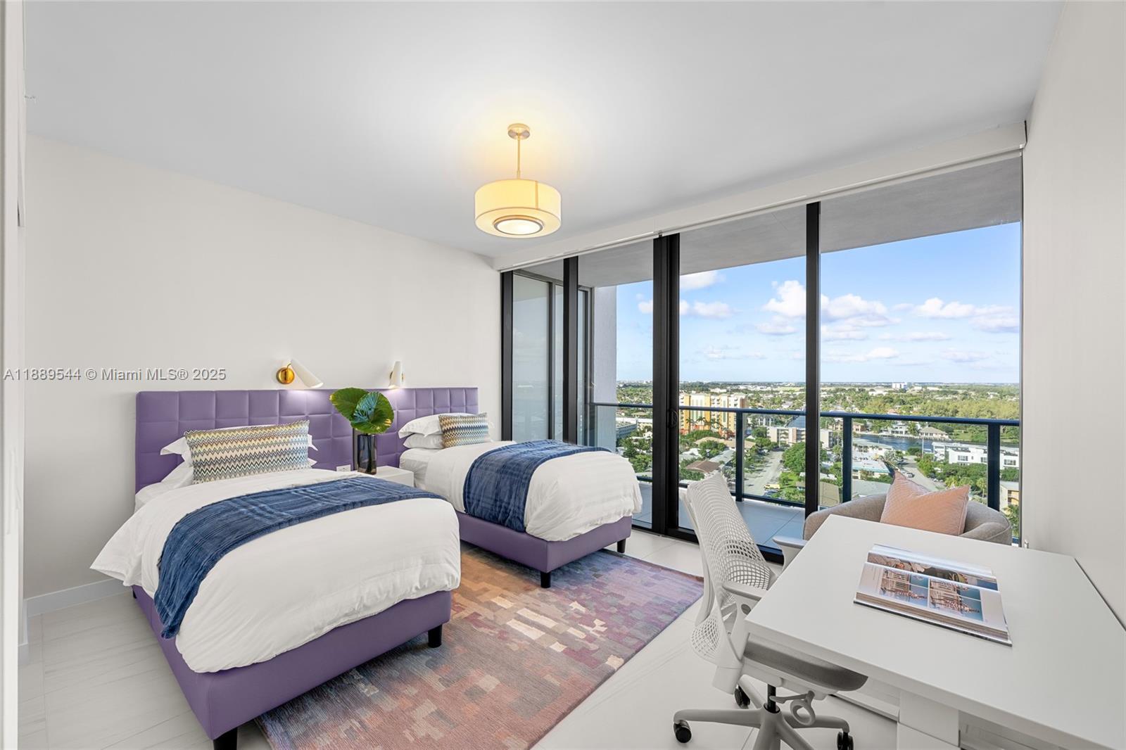 CASAMAR - Residential Lease