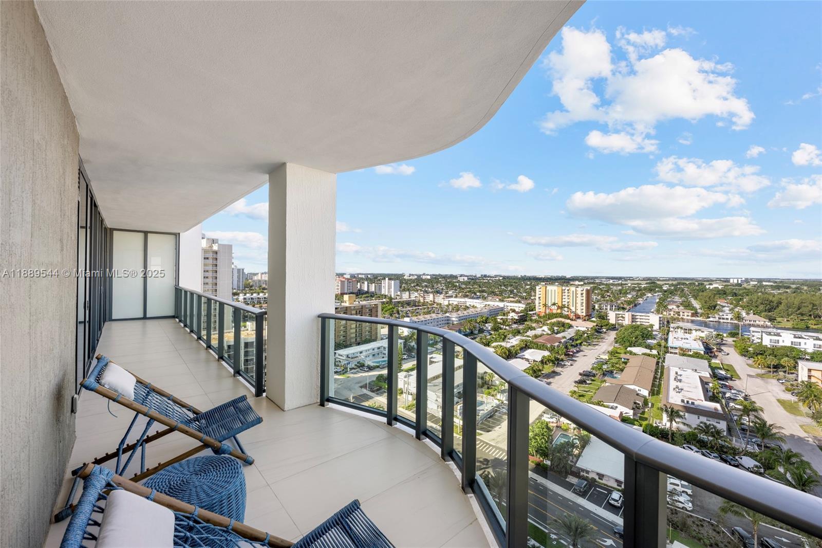 CASAMAR - Residential Lease