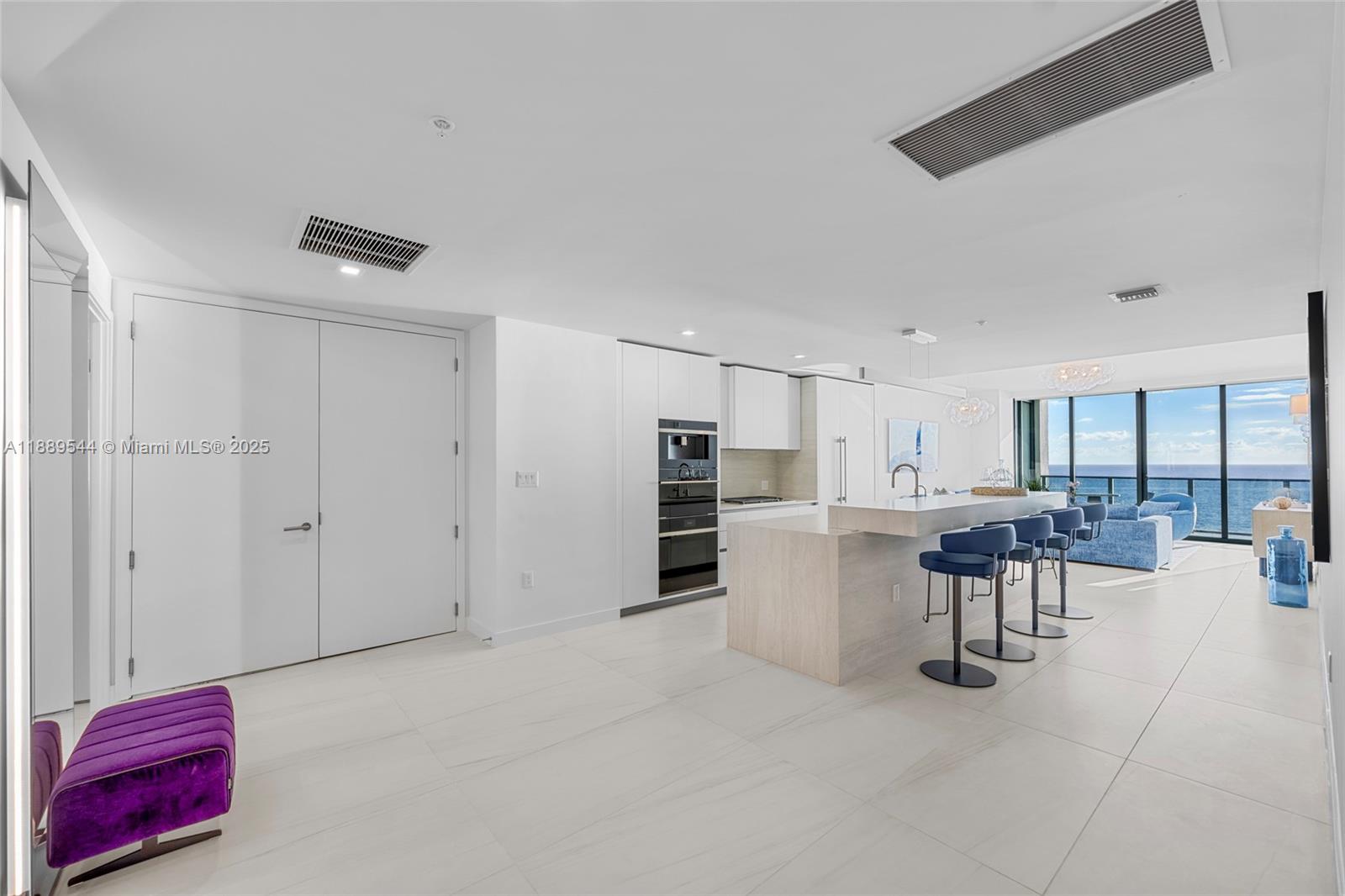 CASAMAR - Residential Lease