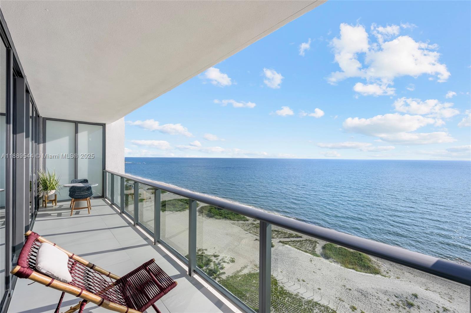 CASAMAR - Residential Lease