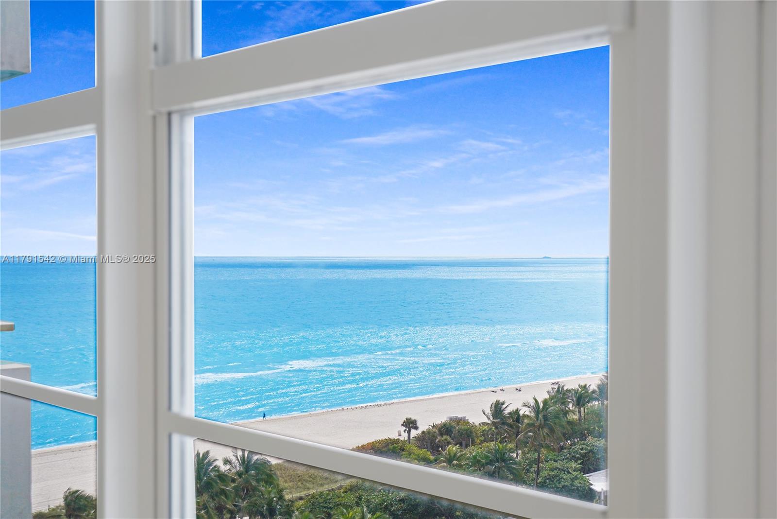 5101 Collins Ave 14L