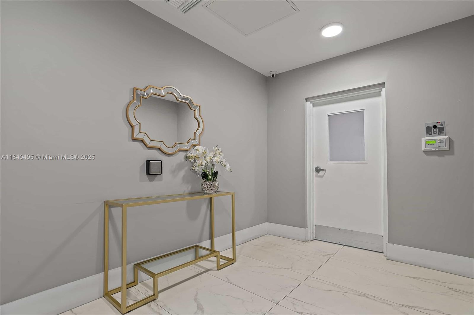 ISLANDS AT DORAL 1ST ADDI - Residential