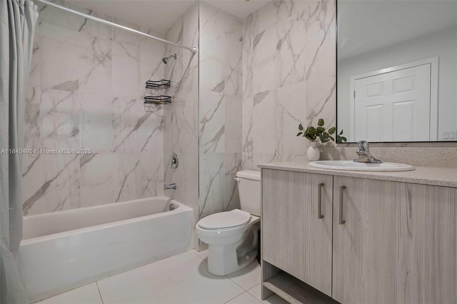 ISLANDS AT DORAL 1ST ADDI - Residential