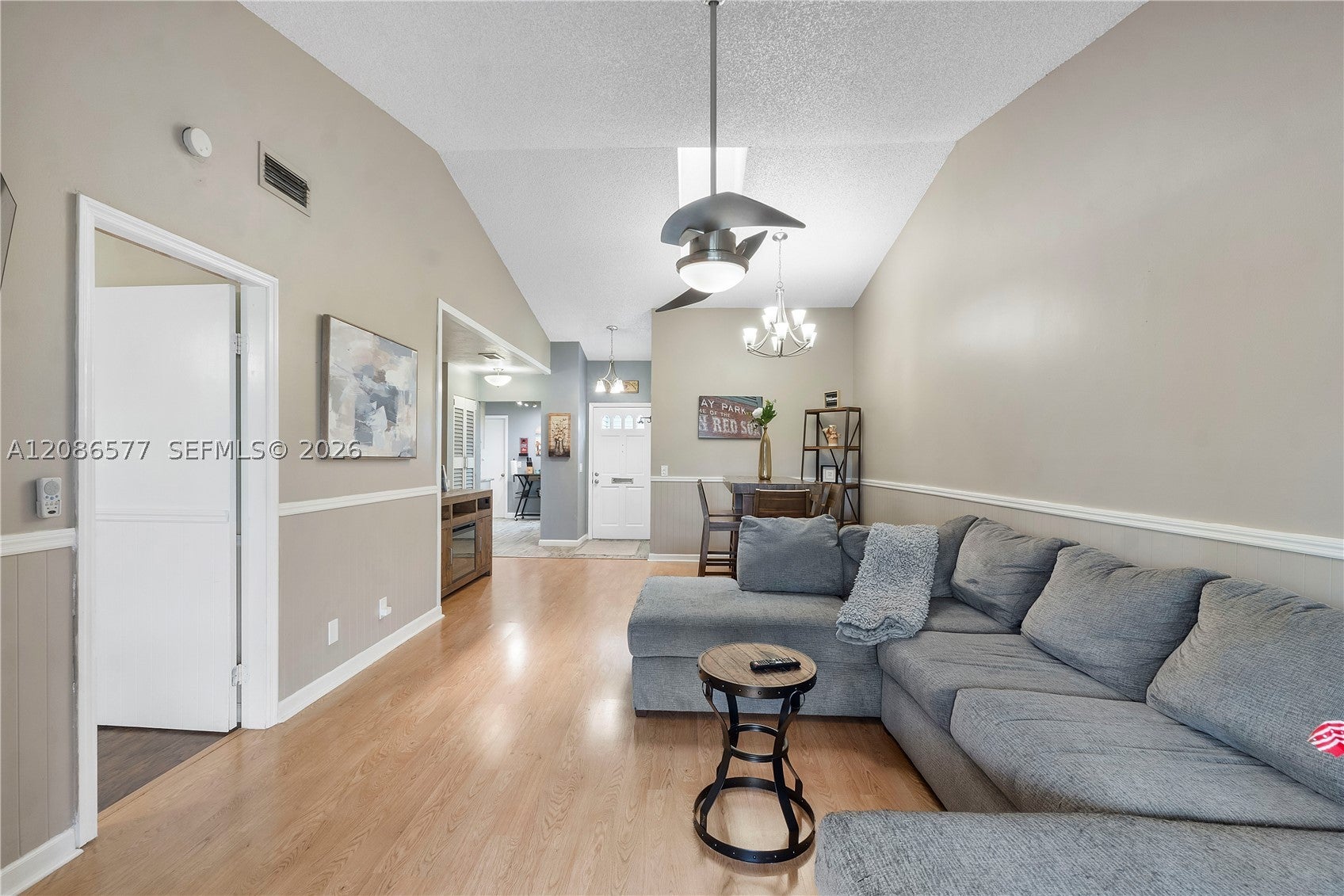 3839 Island Club Cir