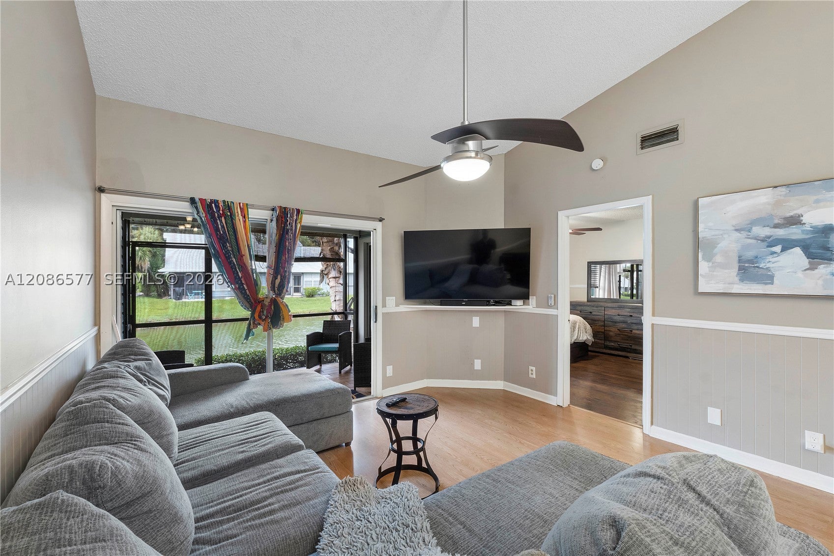 3839 Island Club Cir