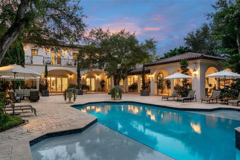 A home in Pinecrest