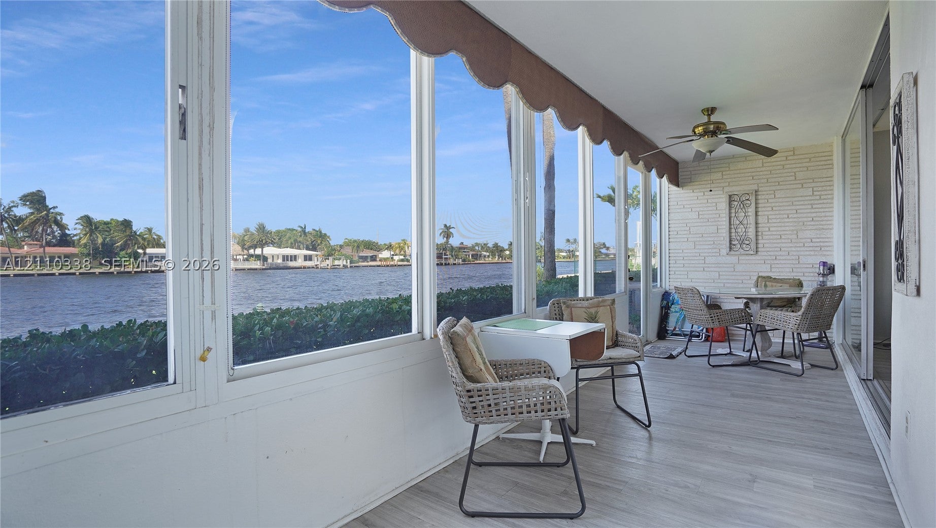 401 N Riverside Dr 105