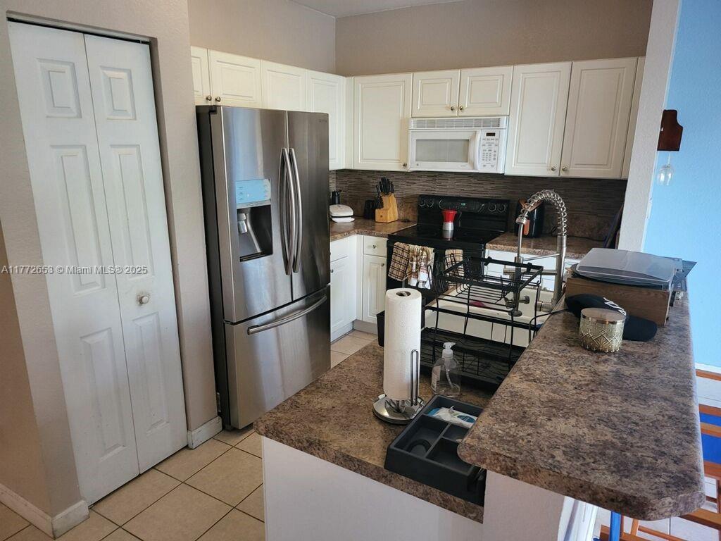 Property for Sale at 1057 Ne 42nd Ave, Homestead, Miami-Dade County, Florida - Bedrooms: 3 
Bathrooms: 3  - $415,000