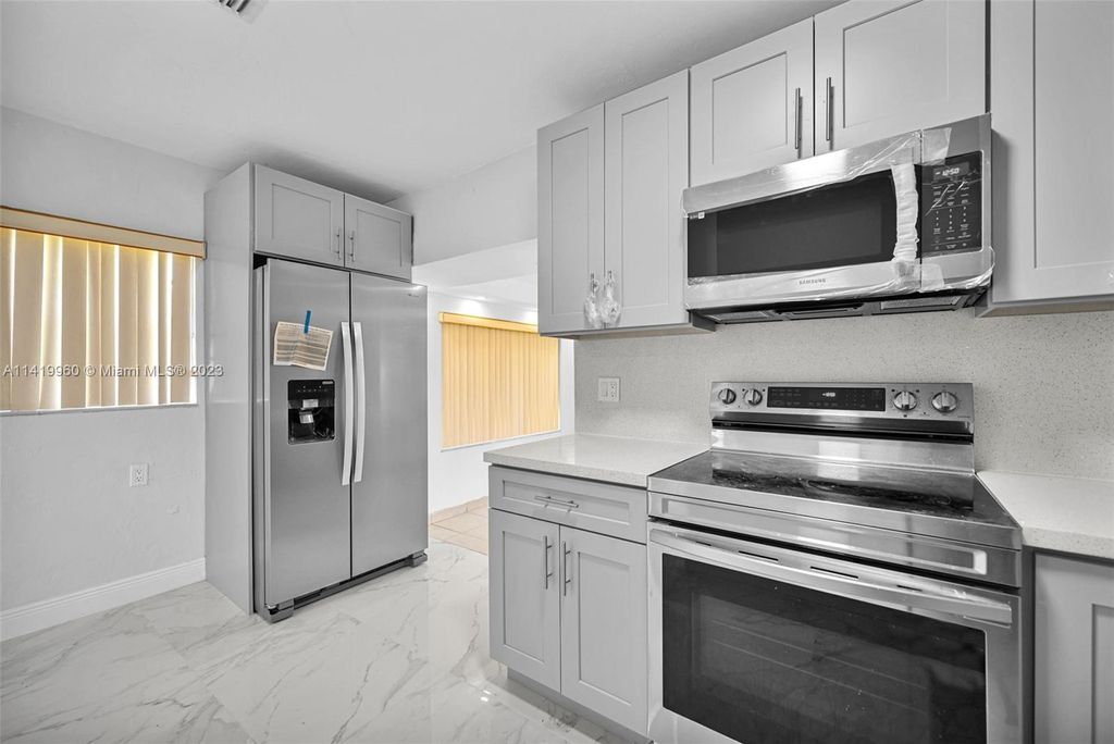 Photo of 6525 SW 28th St, Miramar, FL 33023 (MLS # A11419960)