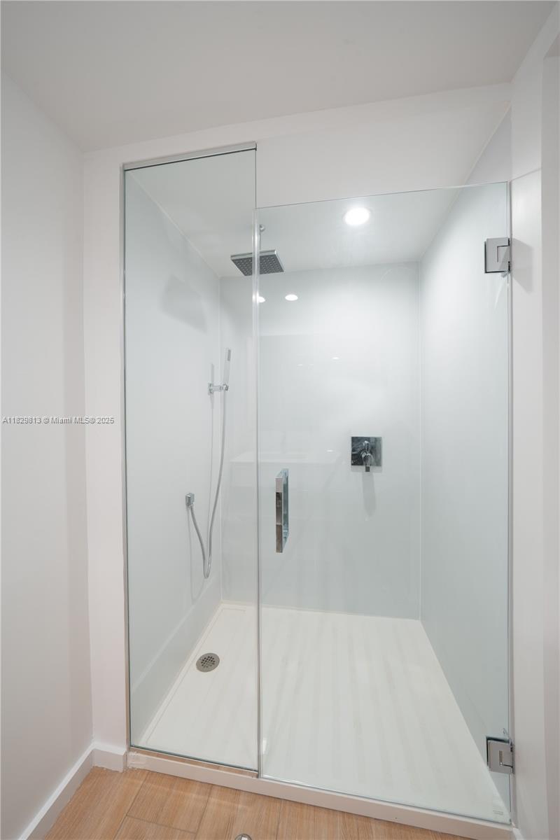 291 Bal Bay Dr 217