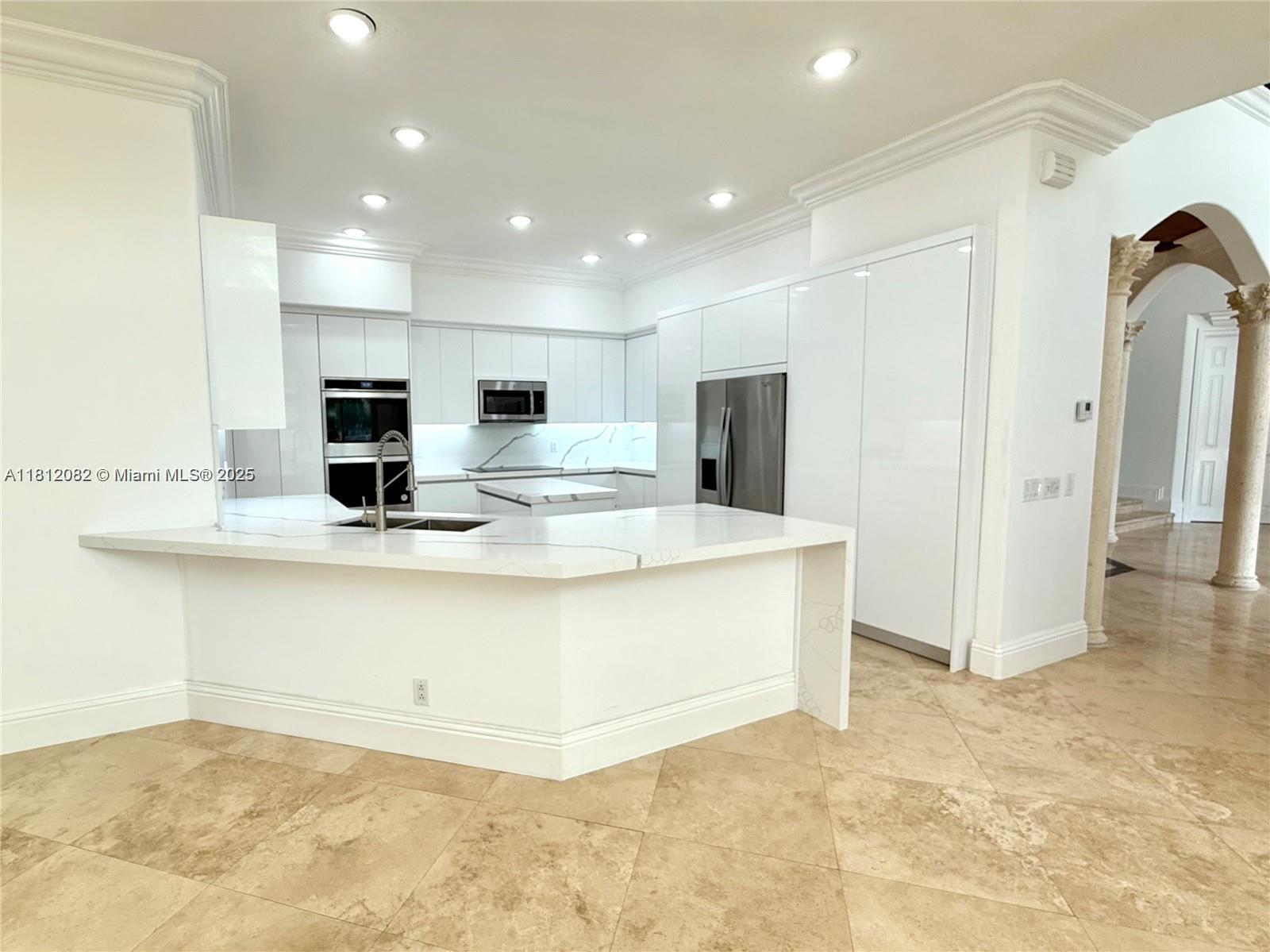 2547 Montclaire Cir 2547