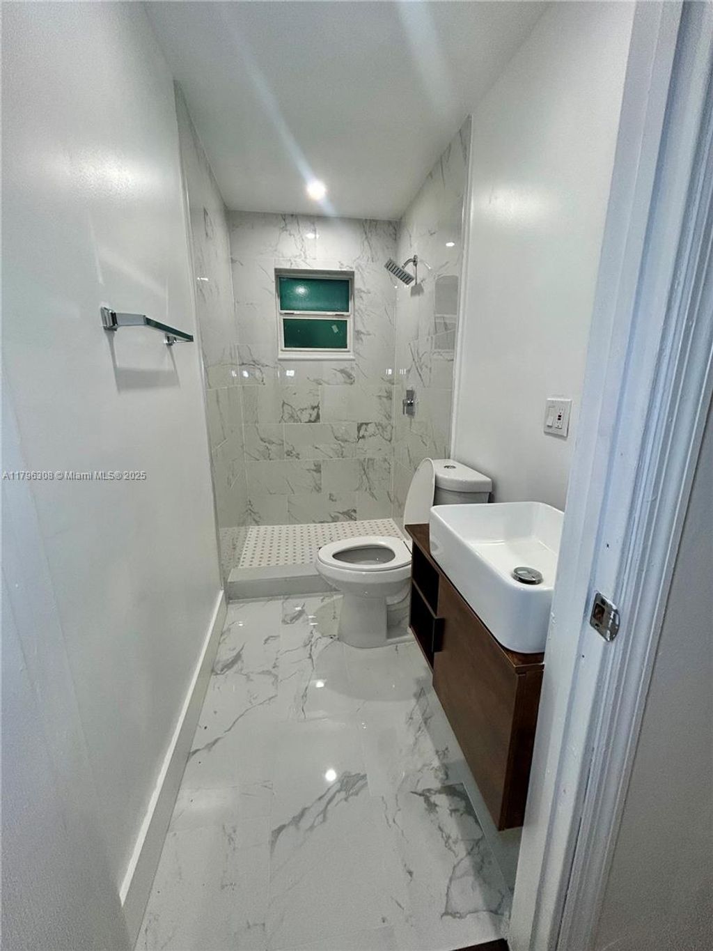 Photo of 706 S F St #REAR, Lake Worth, FL 33460 (MLS # A11796308)