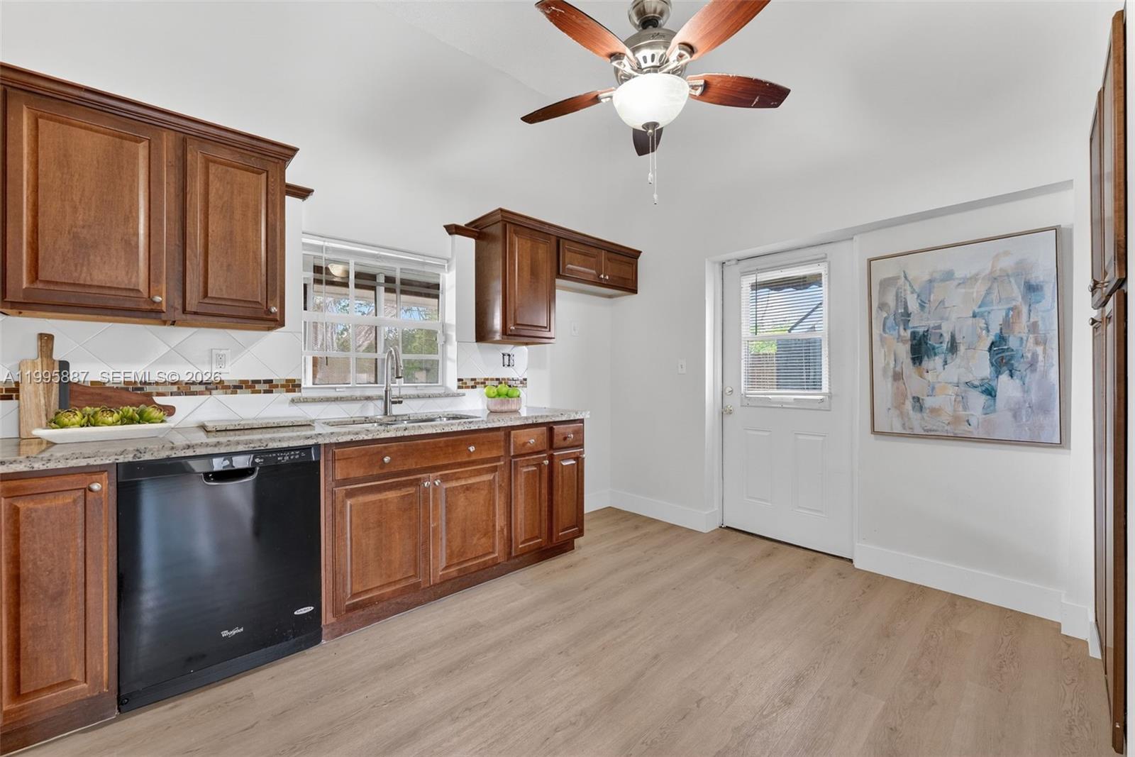 TURTLE BAY - Residential