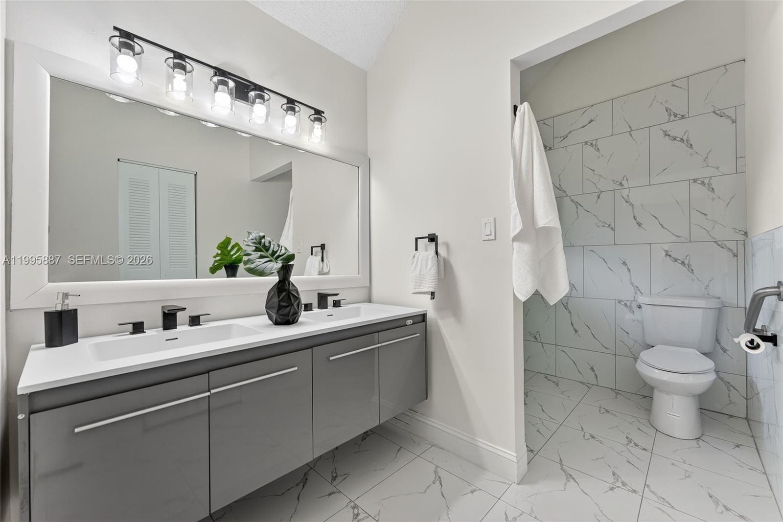 TURTLE BAY - Residential