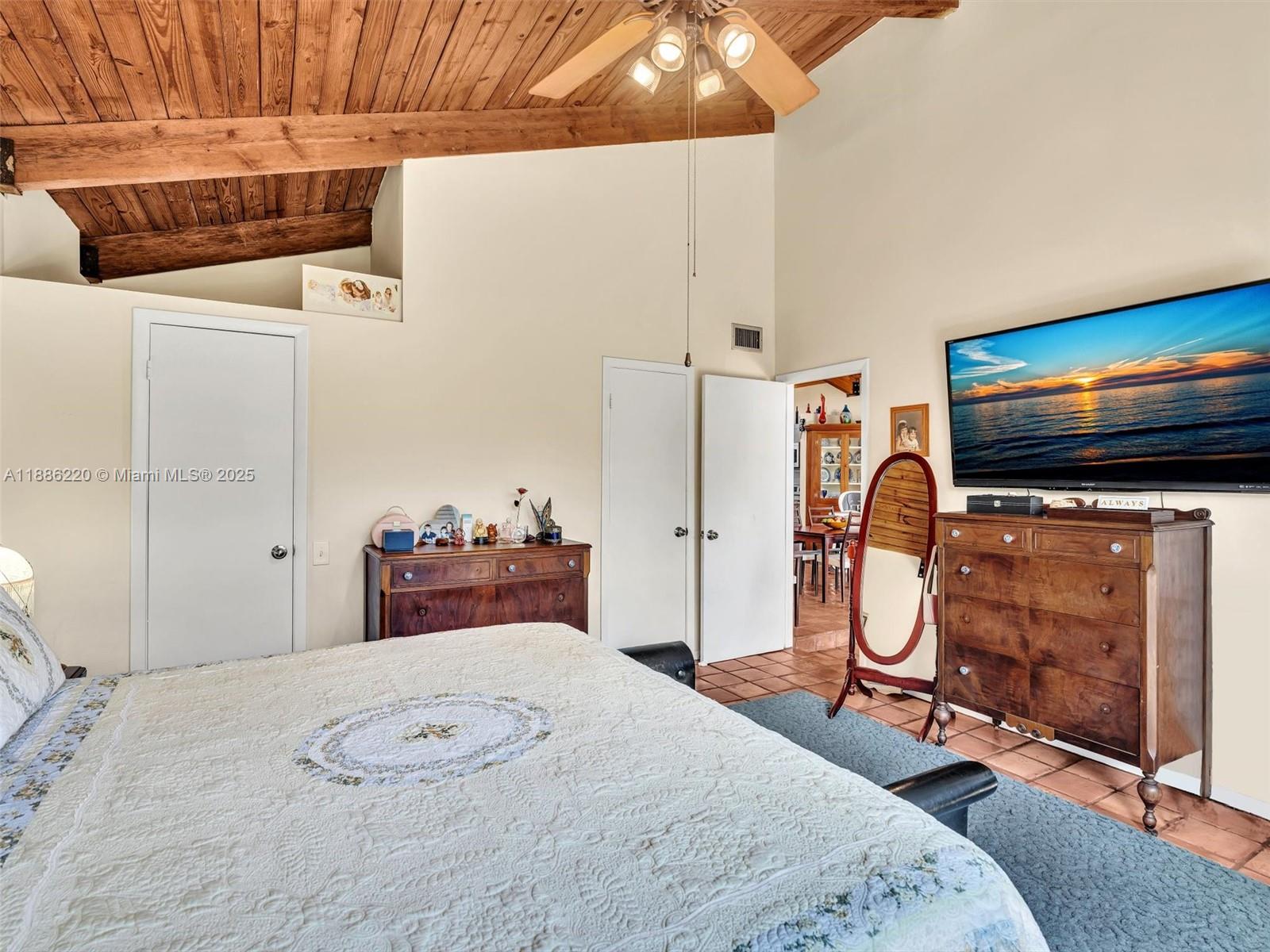 KILLIAN PINES TOWNHOUSES - Residential