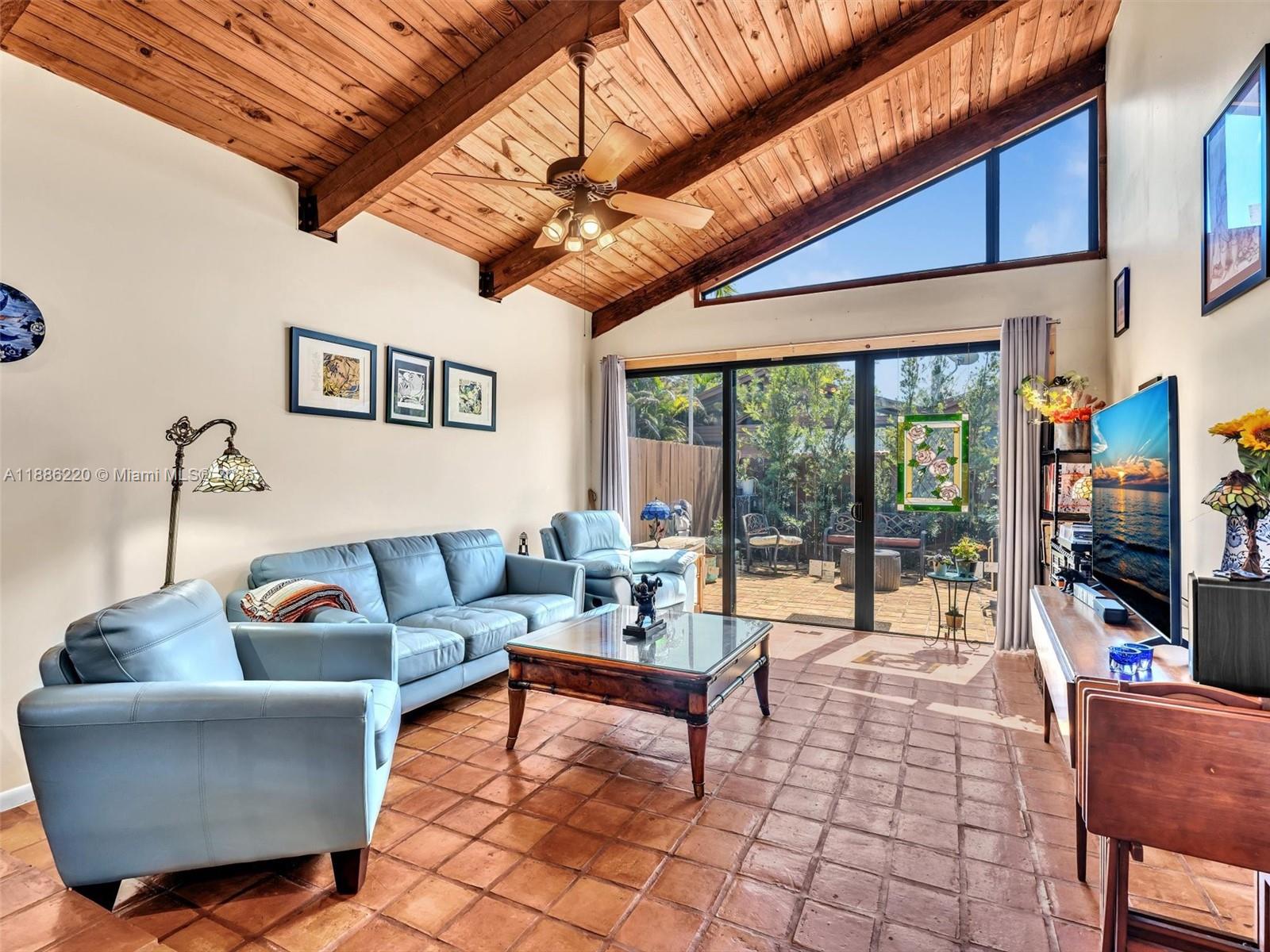 KILLIAN PINES TOWNHOUSES - Residential