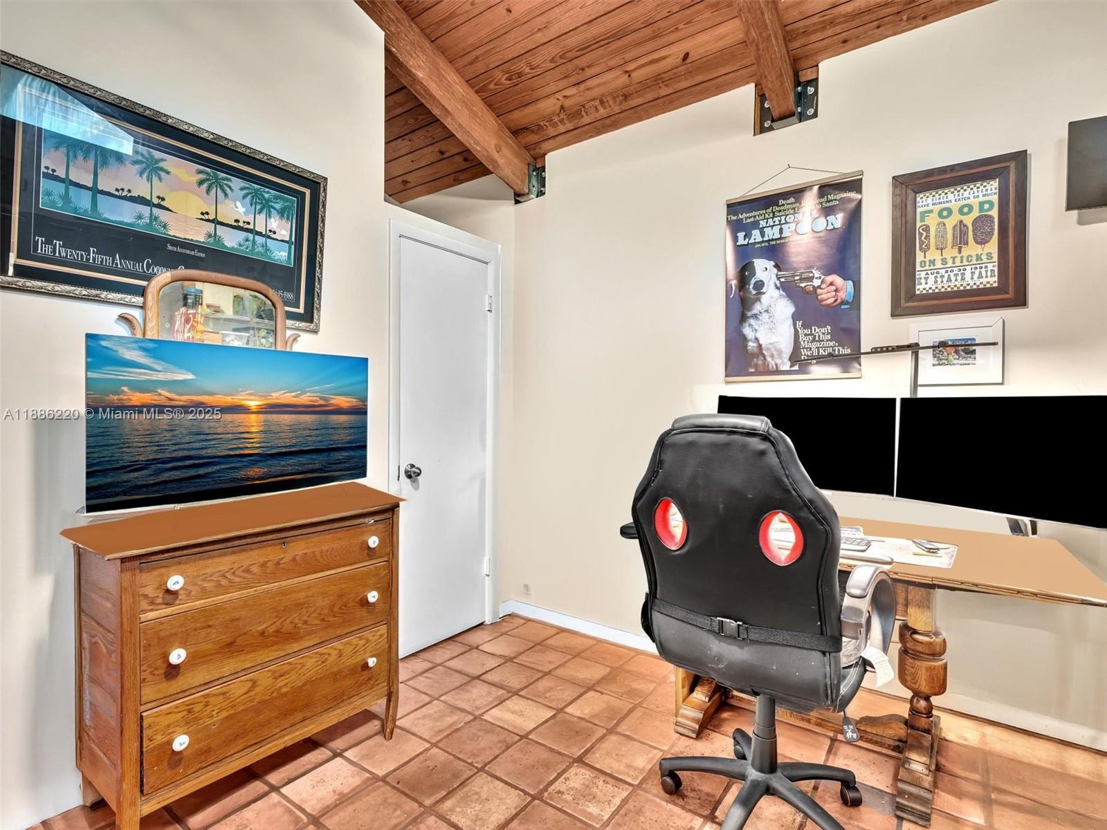 KILLIAN PINES TOWNHOUSES - Residential