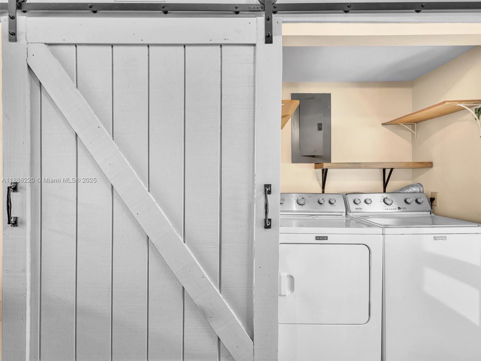 KILLIAN PINES TOWNHOUSES - Residential