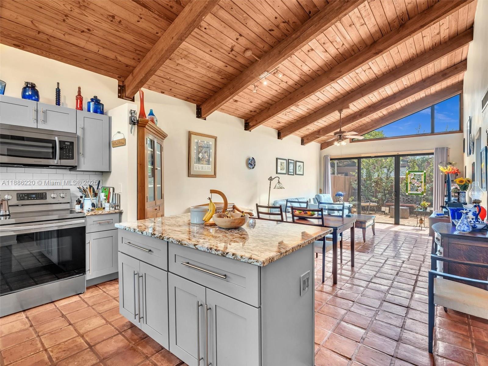 KILLIAN PINES TOWNHOUSES - Residential