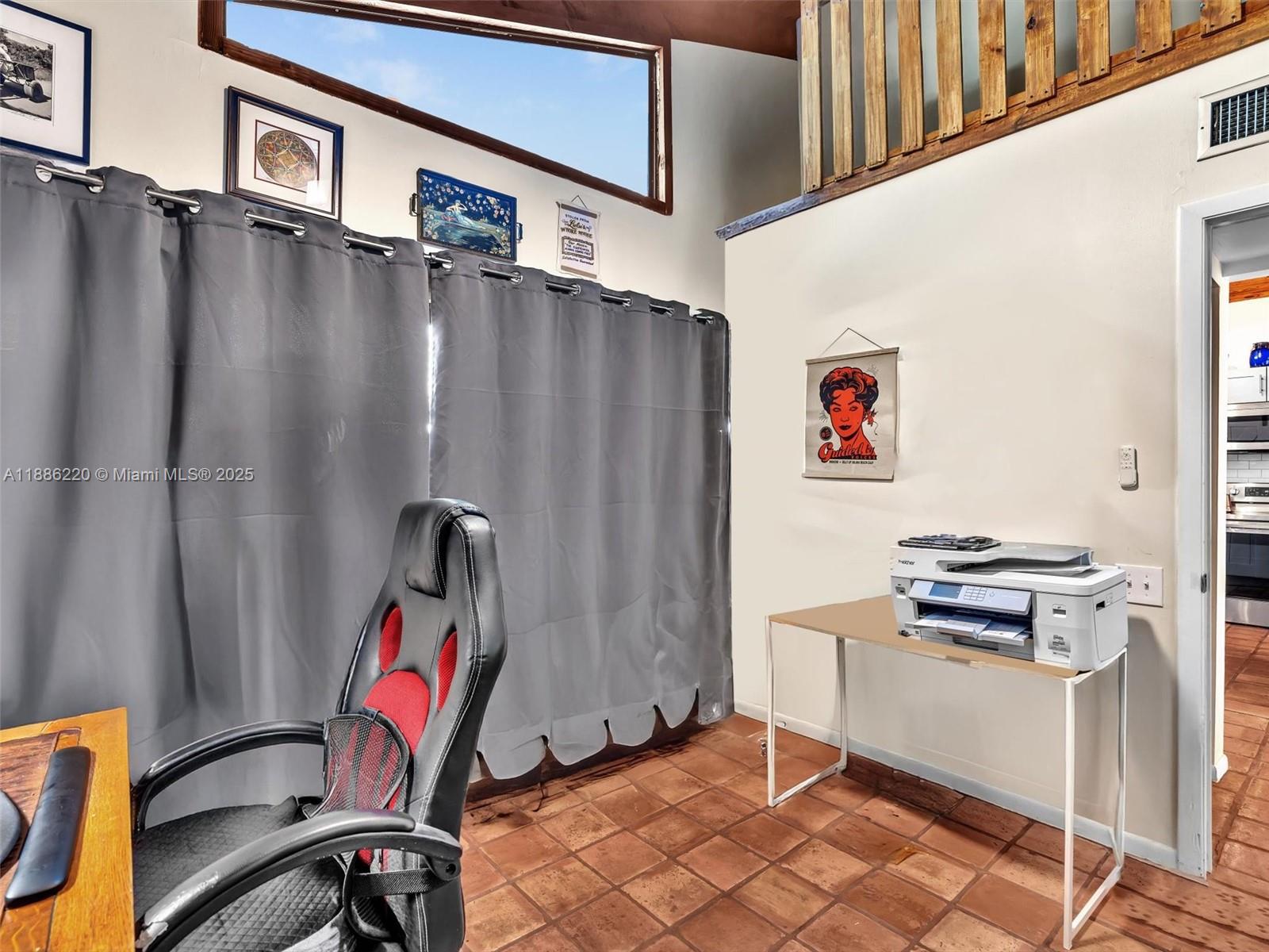 KILLIAN PINES TOWNHOUSES - Residential