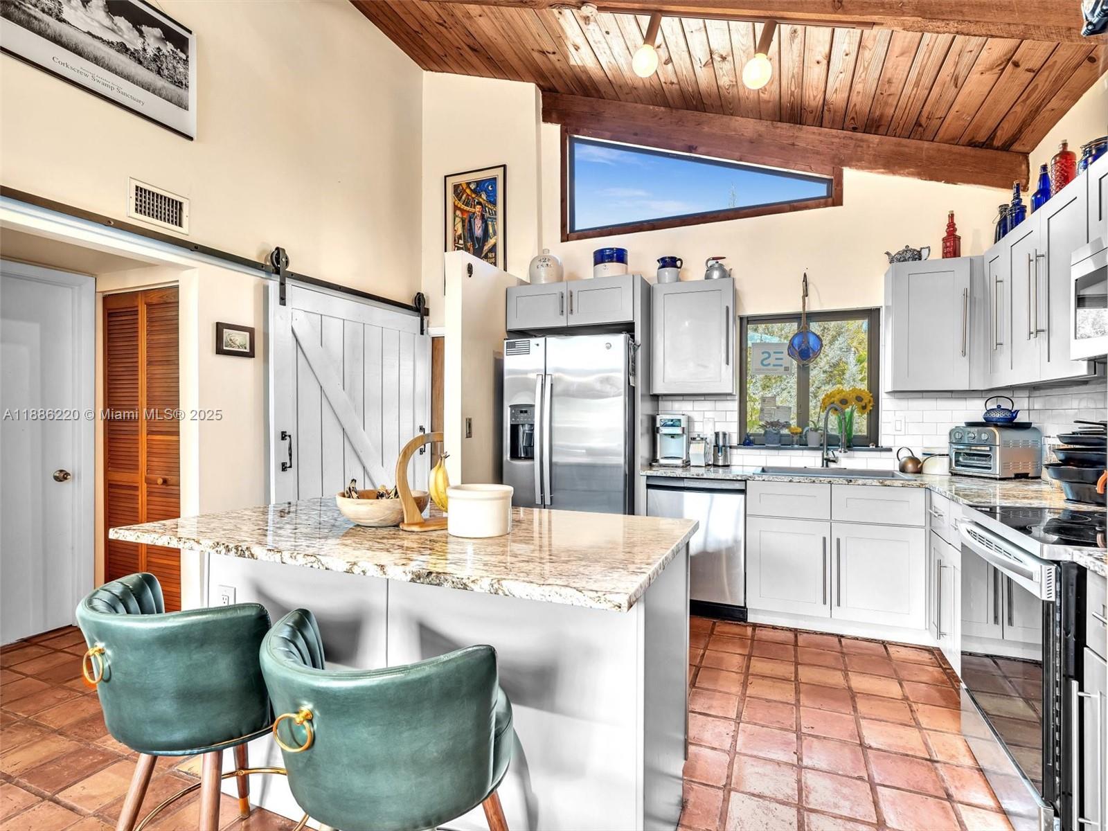 KILLIAN PINES TOWNHOUSES - Residential