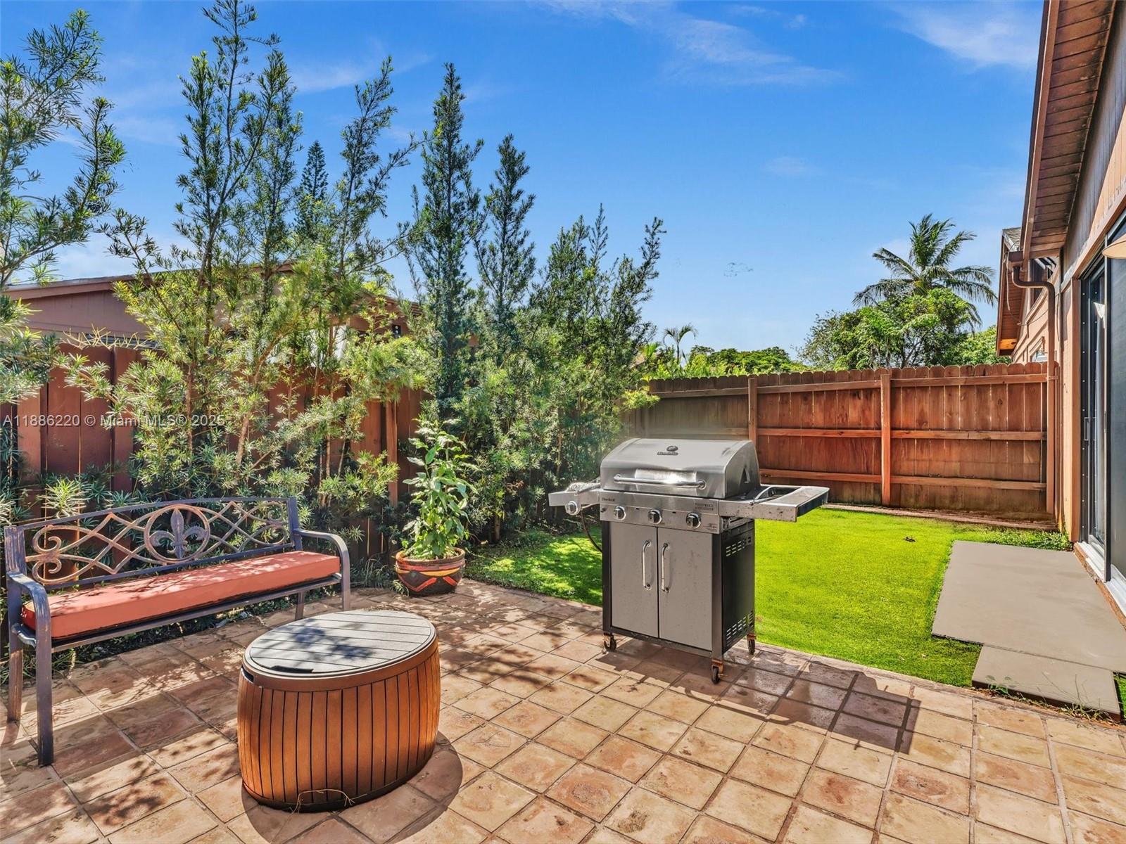 KILLIAN PINES TOWNHOUSES - Residential