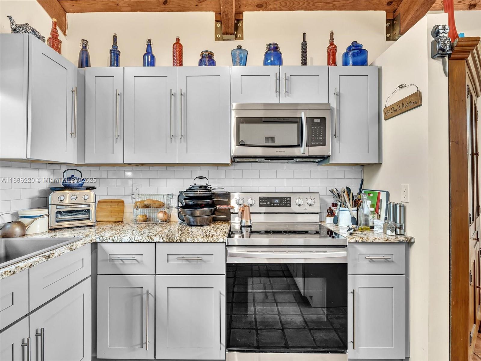 KILLIAN PINES TOWNHOUSES - Residential