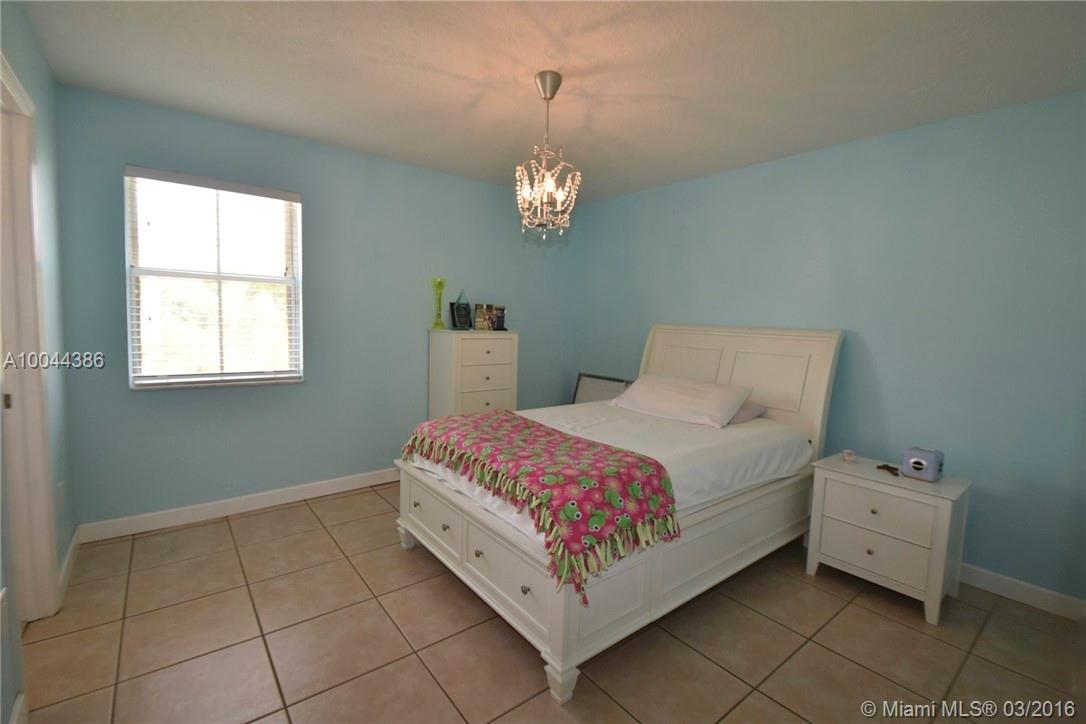 Shoma Homes At Tamiami 04 - Residential