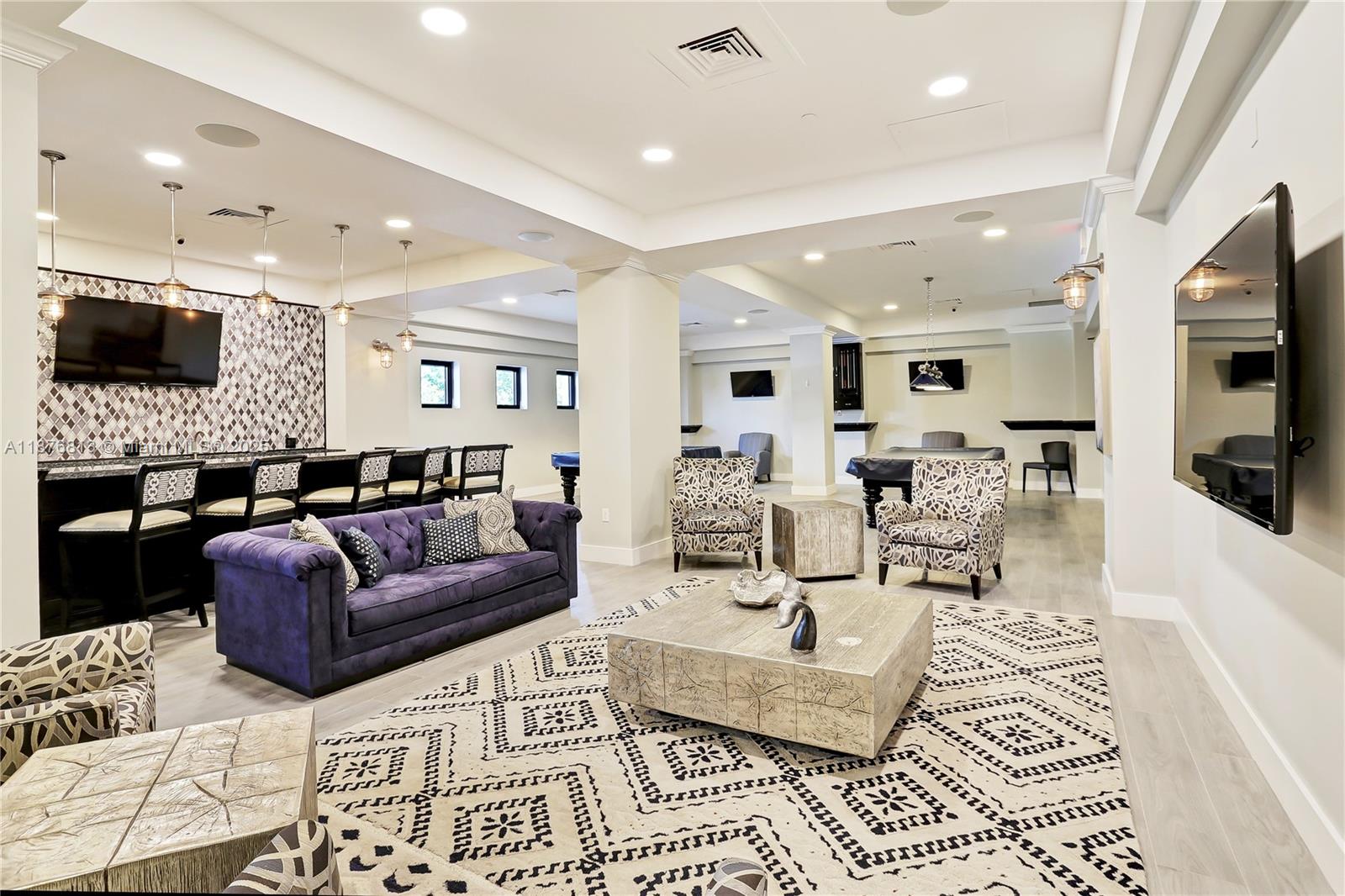 WAVE CONDO - Residential Lease