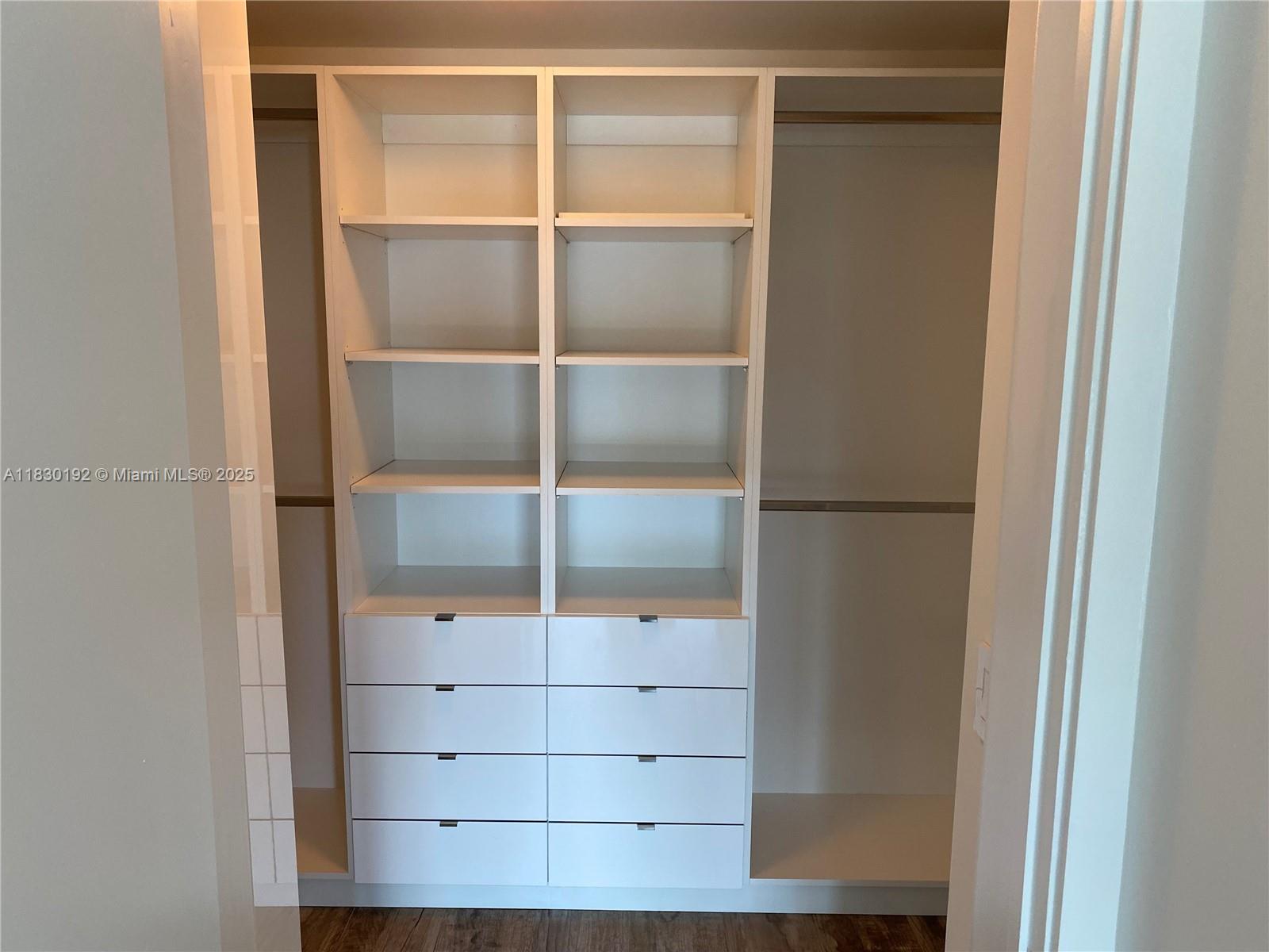 PARAISO BAY CONDO - Residential