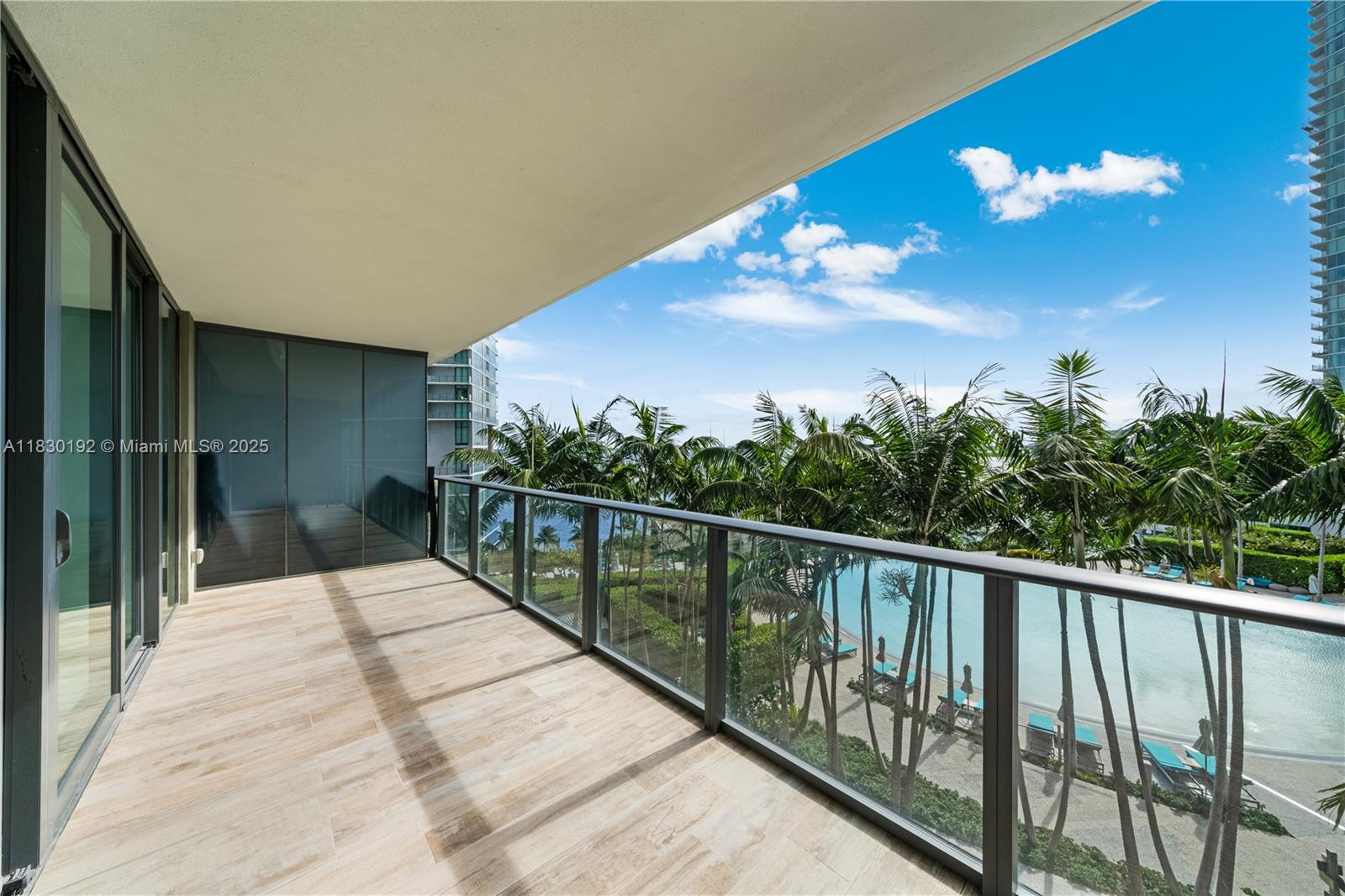 PARAISO BAY CONDO - Residential