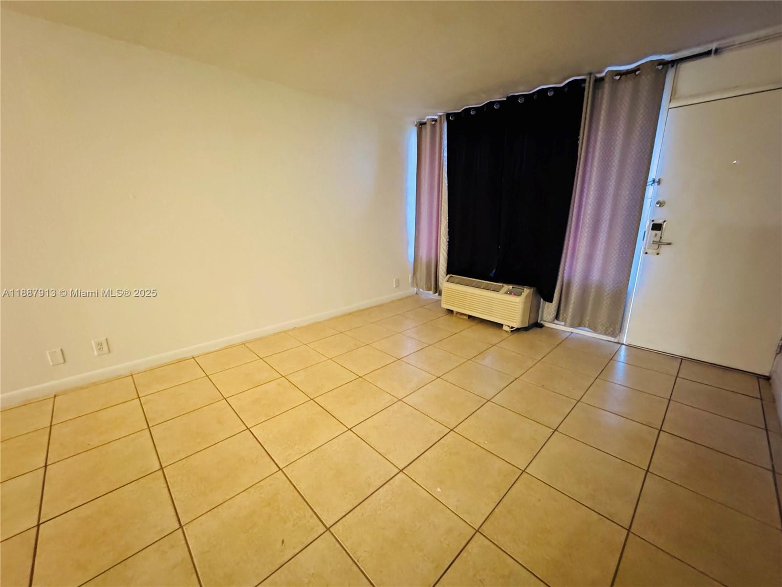 Tropicana Resort - Residential