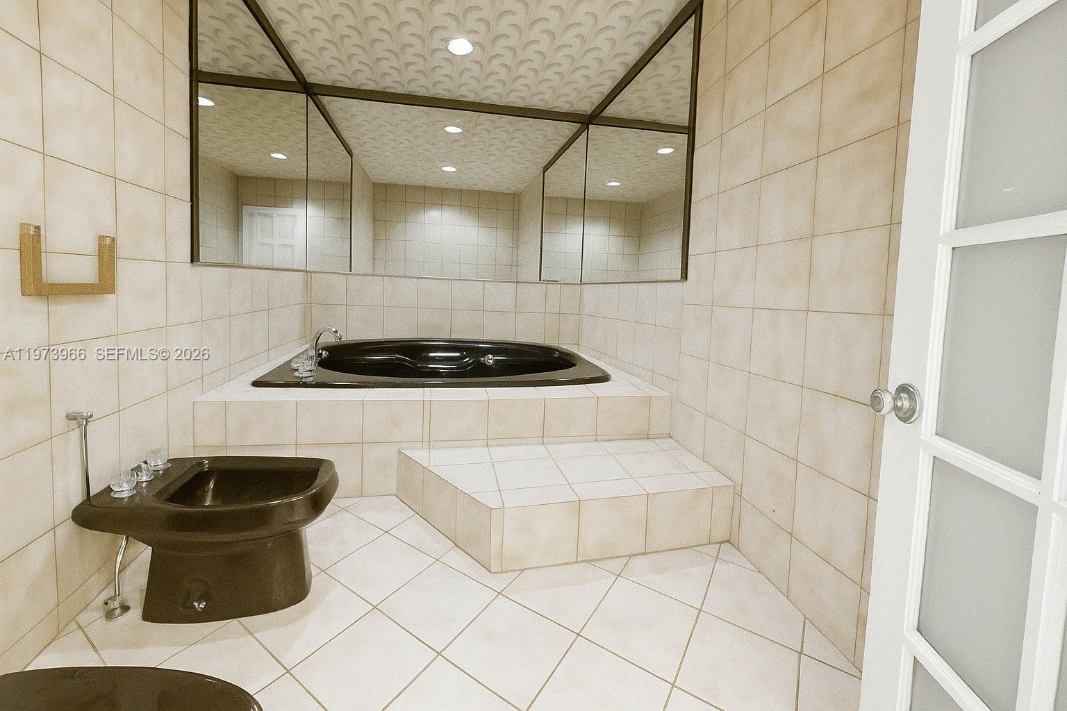 CORAL GABLES SEC E - Residential