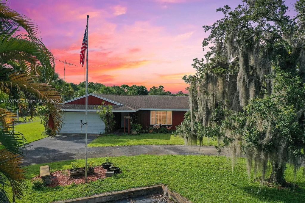 Photo of 25 SW Appaloosa St #0, Stuart, FL 34997 (MLS # A11833748)